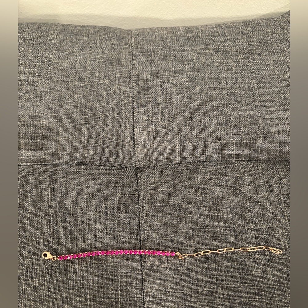 Elegant Pink and Gold Bracelet